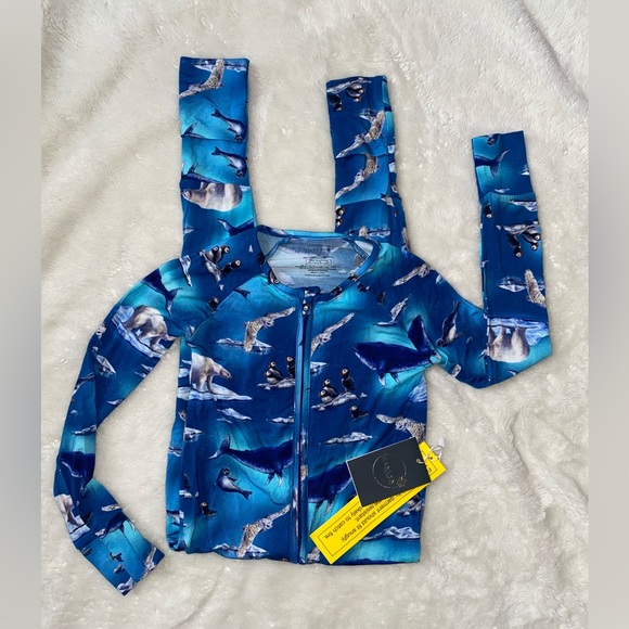 🐋NWT Hanlyn Collective Whale Zippy🐋 - Picture 4 of 8